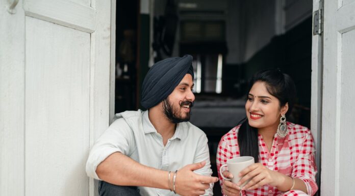 Couple asking each other questions during a relaxed conversation