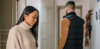 Couple addressing leaves the front door unlocked