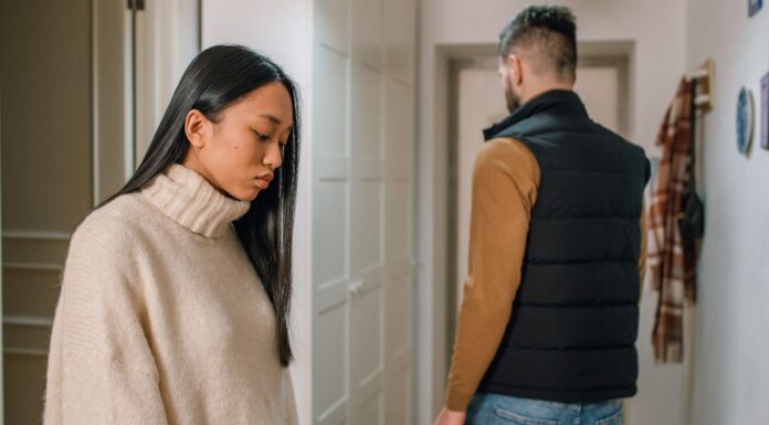 Couple addressing leaves the front door unlocked